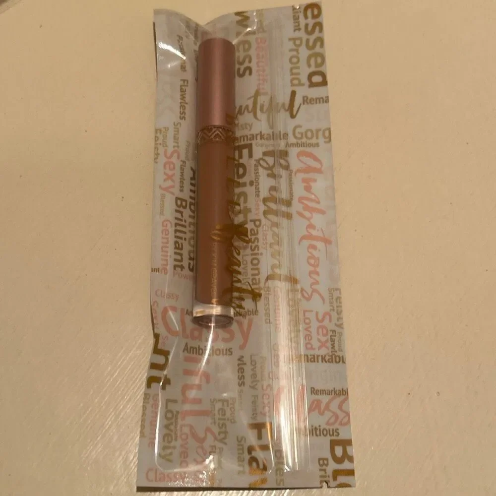 Belle Beauty Kisser Fixer Lip Gloss Nude Brown Neutral Everyday New Sealed